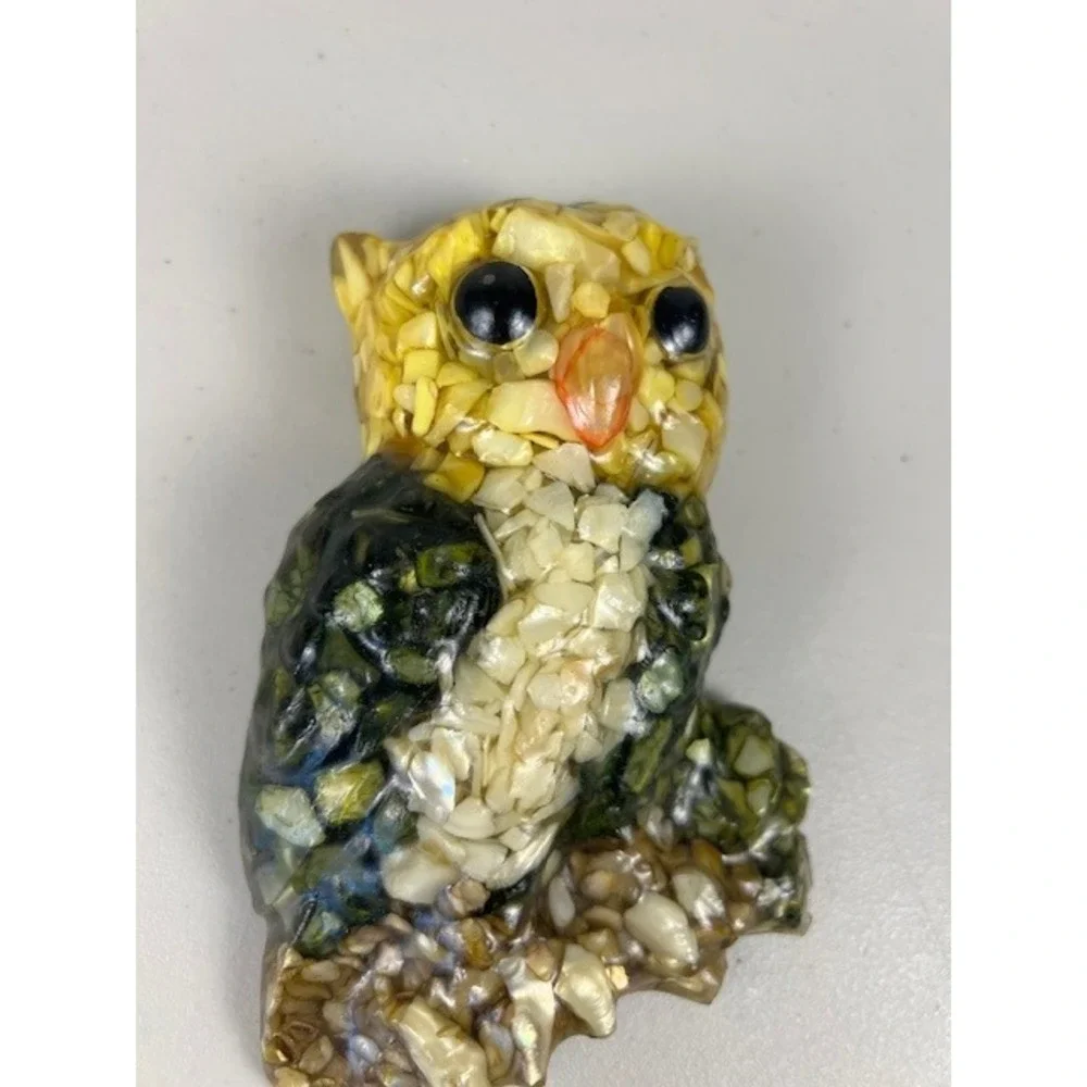 Vintage Tennessee Shell Co Mother of Pearl Vomit Owl Wall Plaque Handcrafted 6